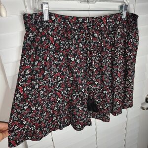 Pimkie Women's Skirt Size M Floral Print Mini Red Black